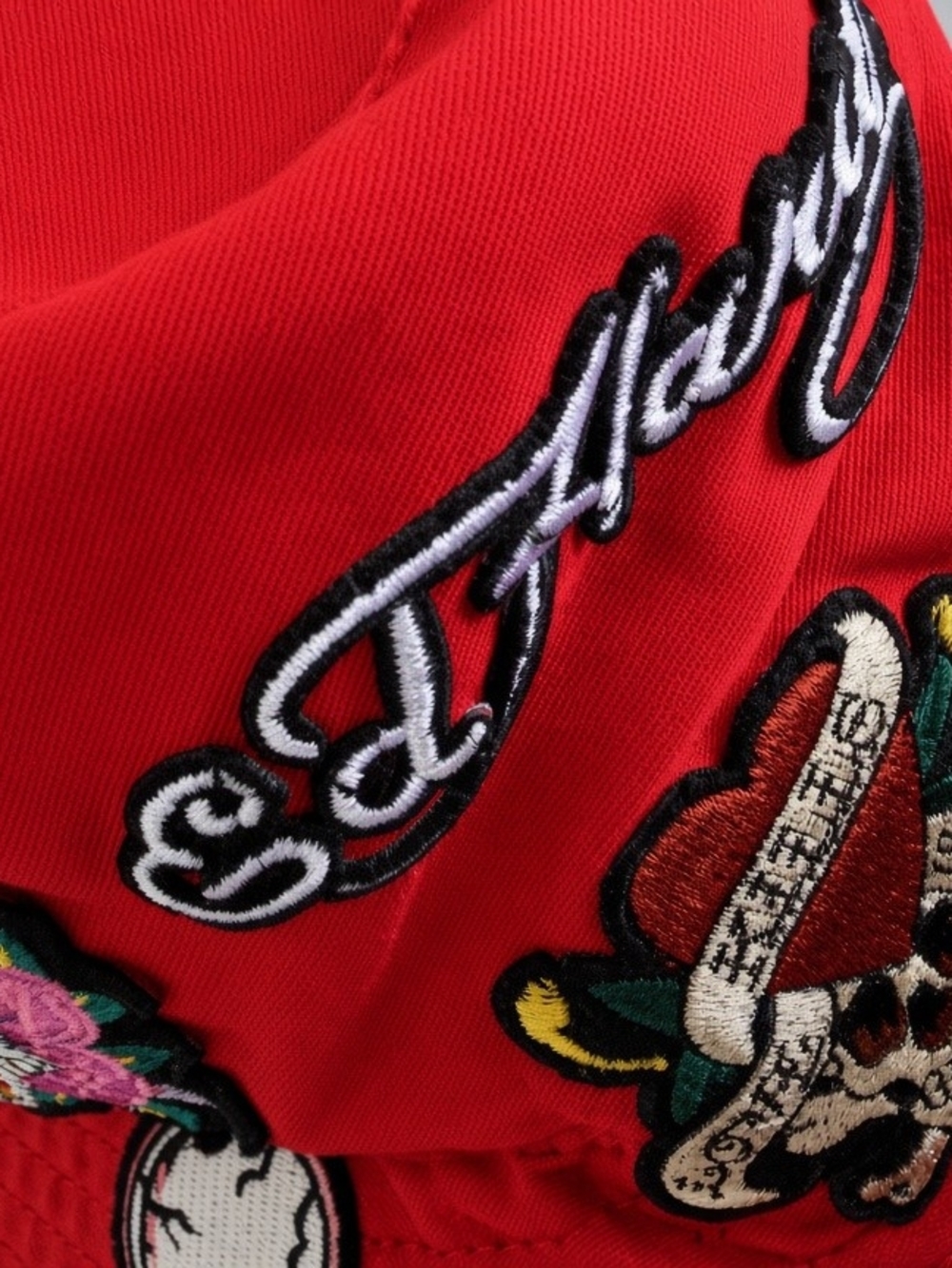Authentic Ed Hardy red bucket hat in perfect condition – iconic Y2K streetwear e